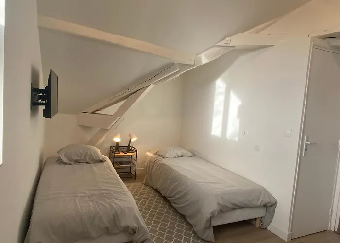 아파트 Dans Les Ecuries Du Chateau